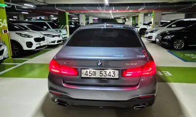 BMW 5-Series 2017, 99060 км, за 12964.18 USD