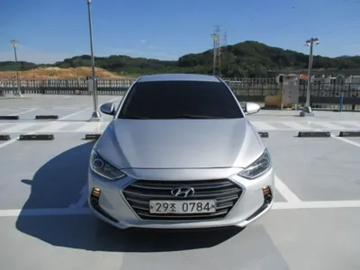 Hyundai Avante · 2017 год