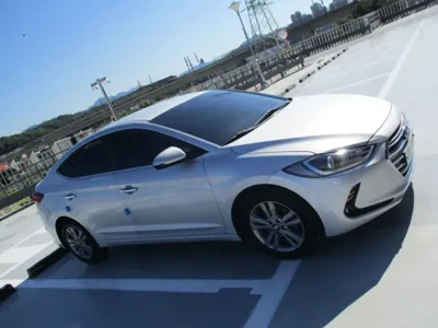 Hyundai Avante 2017, 147000 км, за 4748.9 USD