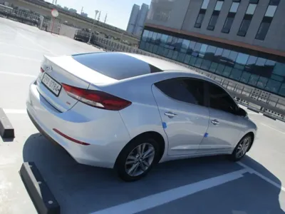 Hyundai Avante 2017, 147000 км, за 4748.9 USD