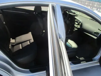 Hyundai Avante 2017, 147000 км, за 4748.9 USD - фото 9