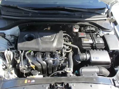 Hyundai Avante 2017, 147000 км, за 4748.9 USD - фото 11