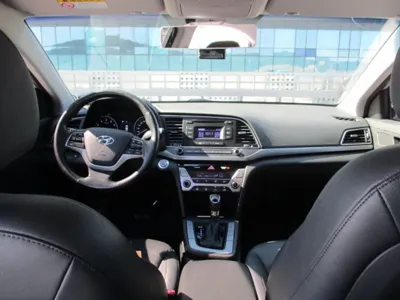 Hyundai Avante 2017, 147000 км, за 4748.9 USD - фото 13