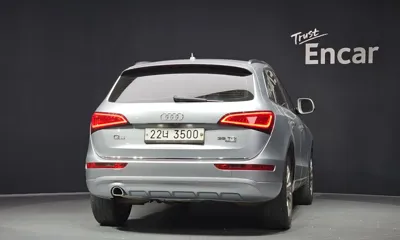 Audi Q5 2015, 207394 км, за 6175.65 USD
