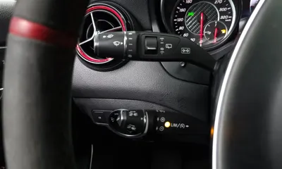 Mercedes-Benz GLA-Class 2018, 96505 км, за 13661.21 USD - фото 18