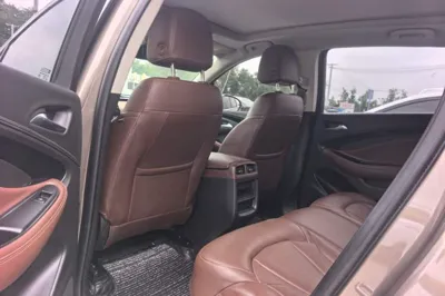 Volkswagen T-Roc 2023, 27900 км, за 14469 USD - фото 18