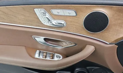 Mercedes-Benz E-Class 2021, 57173 км, за 24222.13 USD - фото 28