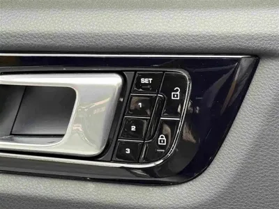 Porsche Cayenne 2021, 44200 км, за 71903.16 USD - фото 14