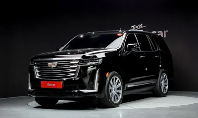 Cadillac Escalade · 2022 год