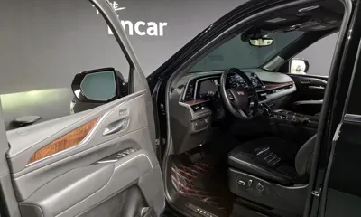 Cadillac Escalade 2022, 56277 км, за 51655.59 USD - фото 10