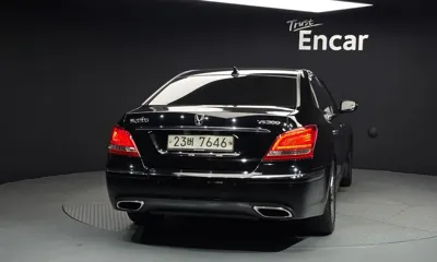 Hyundai Equus 2012, 258021 км, за 1684.88 USD