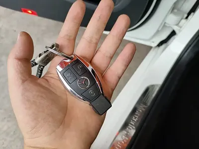 Mercedes-Benz C-Class 2017, 71400 км, за 12362.04 USD - фото 9