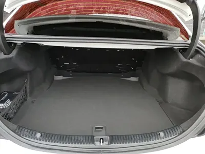 Mercedes-Benz C-Class 2017, 71400 км, за 12362.04 USD - фото 19