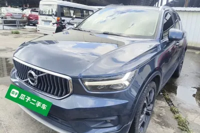 Volvo XC40 · 2020 год