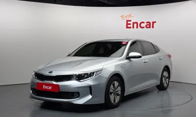 Kia K5 · 2018 год