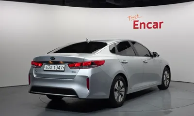Kia K5 2018, 64540 км, за 10245.91 USD