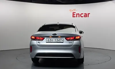 Kia K5 2018, 64540 км, за 10245.91 USD