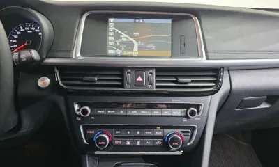 Kia K5 2018, 64540 км, за 10245.91 USD - фото 15
