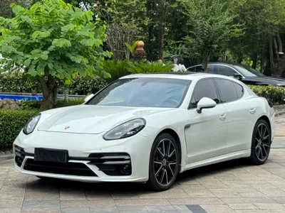 Porsche Panamera · 2014 год