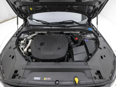 Volvo S90 2024, 25810 км, за 30393.12 USD - фото 6