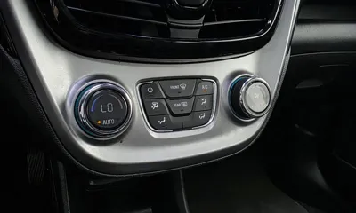 ChevroletGMDaewoo Spark 2016, 154054 км, за 6557.7 USD - фото 32