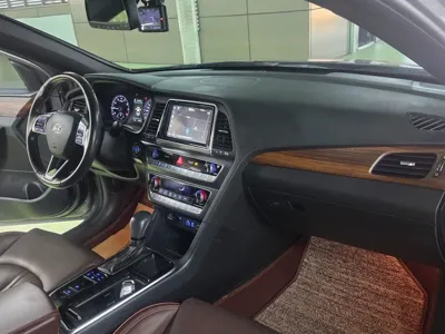 Hyundai Sonata 2018, 113510 км, за 9370.32 USD - фото 12