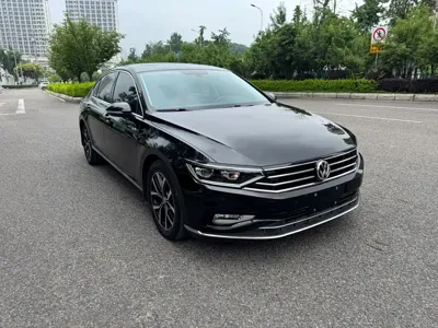 Volkswagen Magotan 2020, 75000 км, за 11757.93 USD