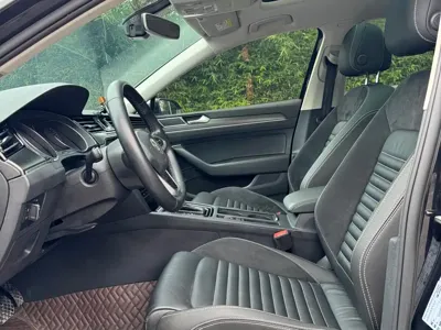 Volkswagen Magotan 2020, 75000 км, за 11757.93 USD