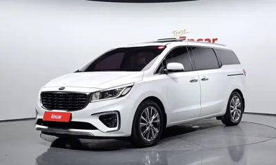 Kia Canival · 2019 год