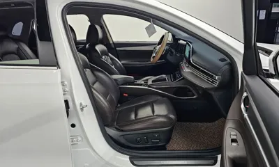 Hyundai Grandeur 2020, 90878 км, за 14301.5 USD - фото 11