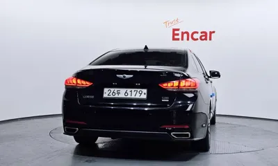 Hyundai Genesis 2015, 216902 км, за 4164.47 USD