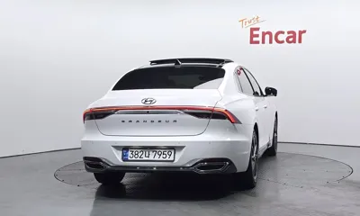 Hyundai Grandeur 2023, 72647 км, за 16279.21 USD