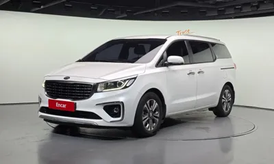 Kia Canival · 2020 год