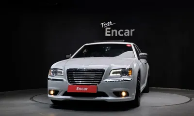 Chrysler 300C 2013, 98876 км, за 5153.62 USD