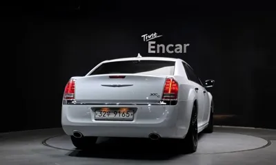 Chrysler 300C 2013, 98876 км, за 5153.62 USD