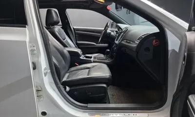 Chrysler 300C 2013, 98876 км, за 5153.62 USD - фото 10