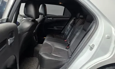 Chrysler 300C 2013, 98876 км, за 5153.62 USD - фото 12
