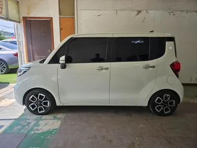Kia Ray 2022, 130000 км, за 6498.62 USD