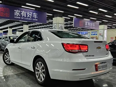 Chevrolet Malibu 2017, 86000 км, за 4721.89 USD