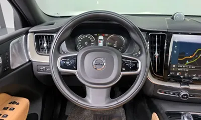 Volvo XC60 2019, 107587 км, за 26125.77 USD - фото 13
