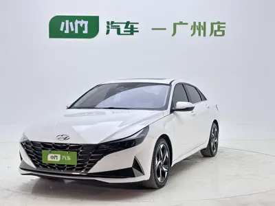 Hyundai Elantra · 2022 год