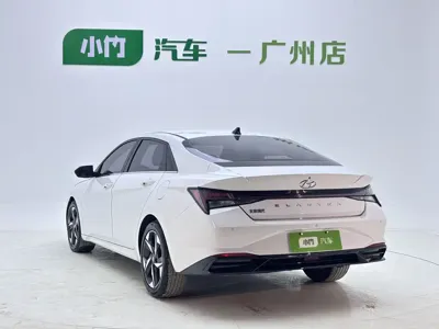 Hyundai Elantra 2022, 25000 км, за 12295.68 USD