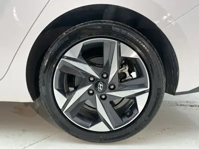 Hyundai Elantra 2022, 25000 км, за 12295.68 USD - фото 18
