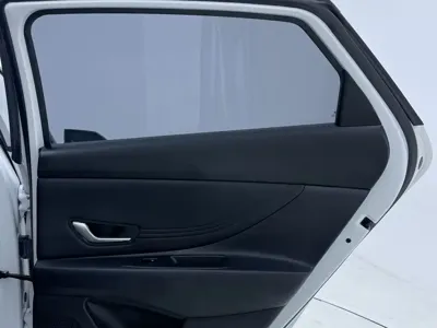 Hyundai Elantra 2022, 25000 км, за 12295.68 USD - фото 22
