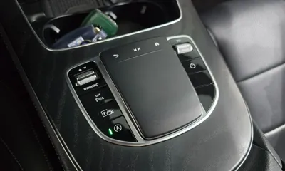 Mercedes-Benz E-Class 2023, 85906 км, за 26250.49 USD - фото 33