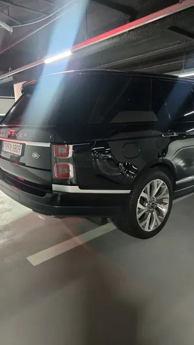Land Rover Range Rover 2022, 77000 км, за 63016.94 USD