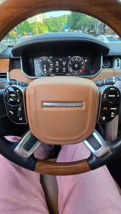 Land Rover Range Rover 2022, 77000 км, за 62540.75 USD - фото 8