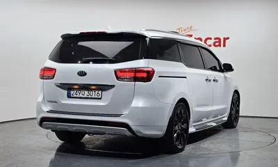 Kia Canival 2016, 189489 км, за 6446.57 USD