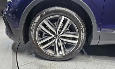 Volkswagen Tiguan 2023, 15362 км, за 20523.16 USD