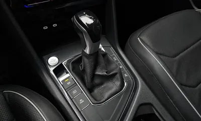 Volkswagen Tiguan 2023, 15362 км, за 20523.16 USD - фото 9
